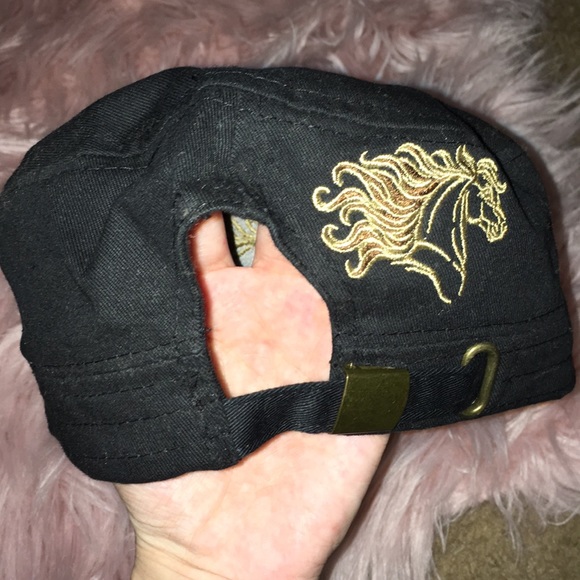 Hat - Picture 3 of 3